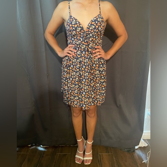 Floral print summer dress with padded bust. - Picture 3 of 5